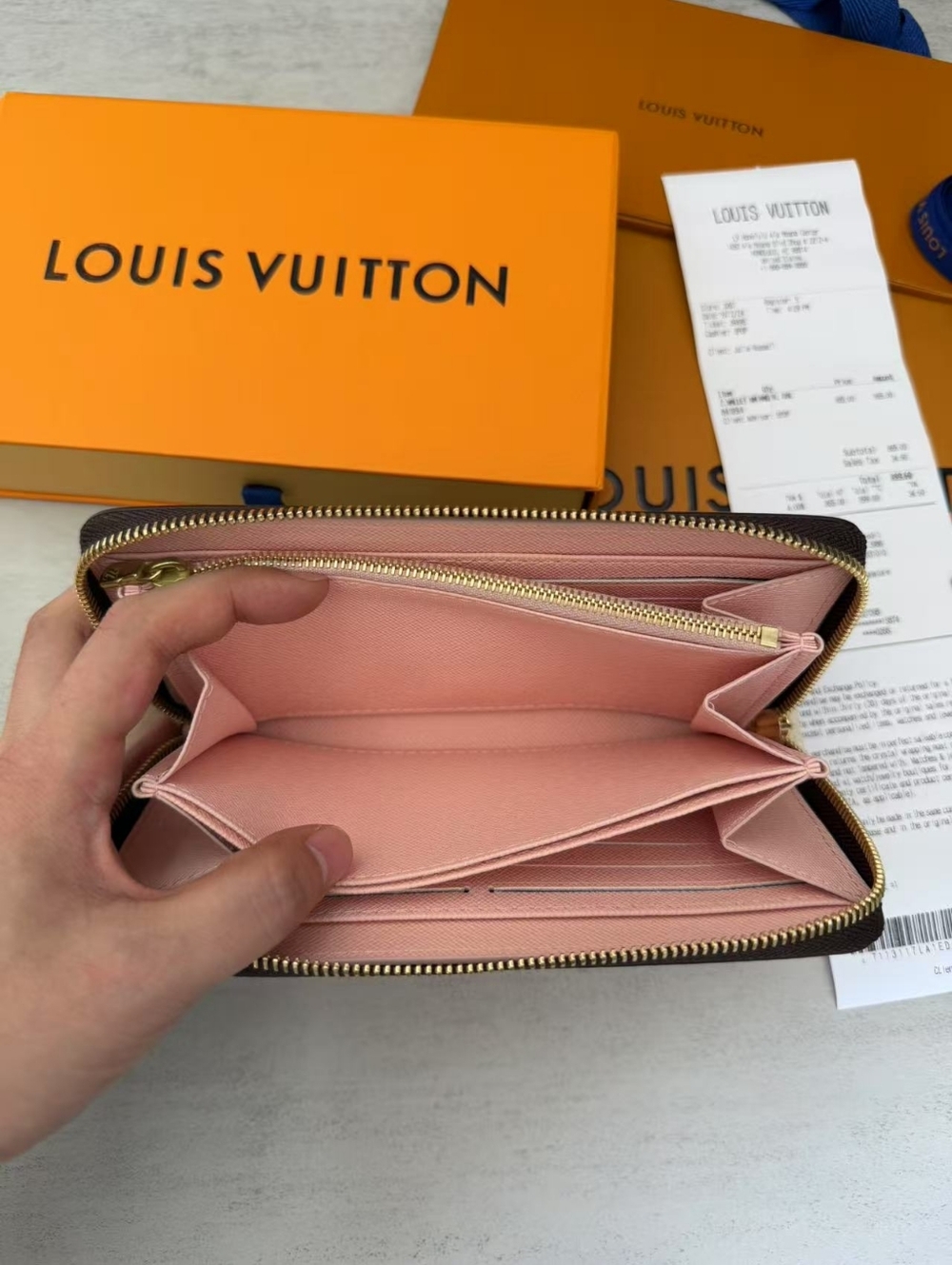 Louis Vuitton Rose Ballerine Zippy Wallet - Picture 10 of 16
